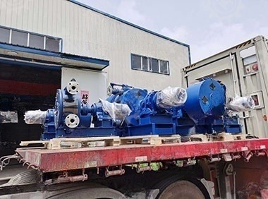 Peristaltic hose pump